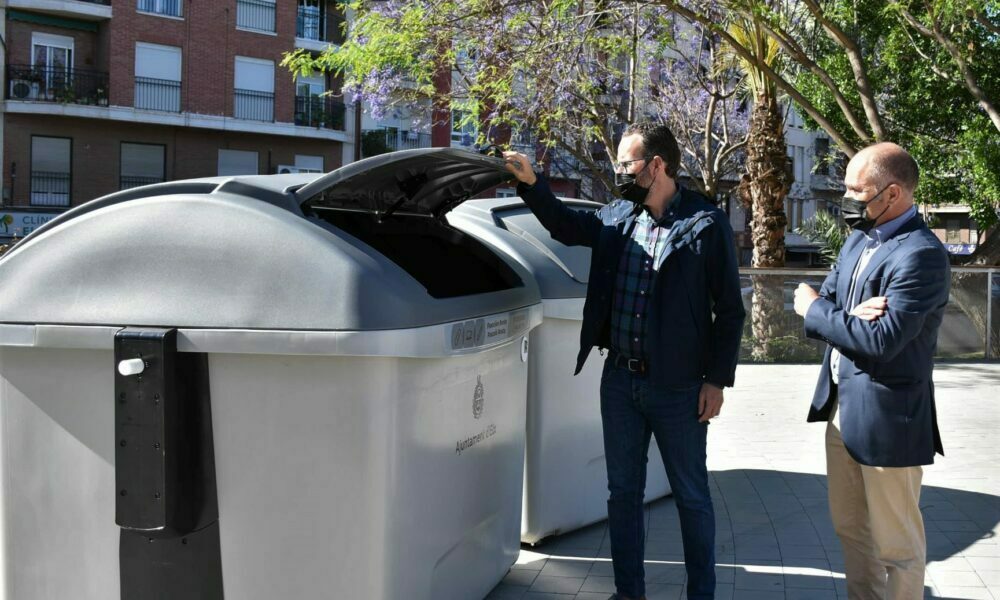 Comienza la instalación de los nuevos contenedores en el barrio de ...