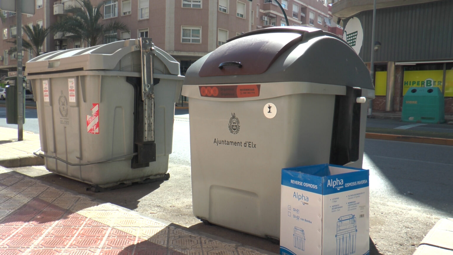 Comienza la recogida del nuevo contenedor marrón para la basura ...
