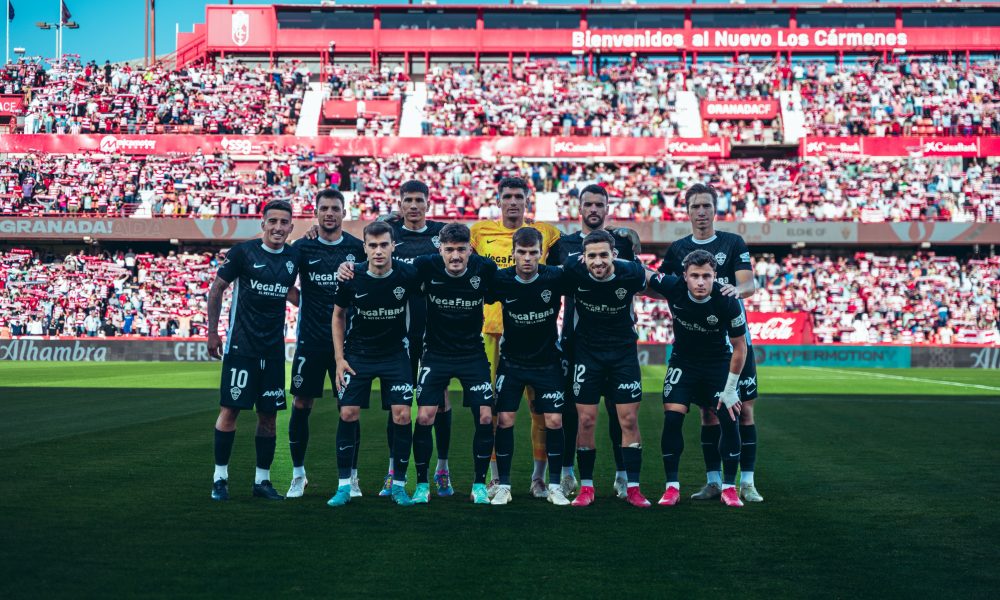 La lucha por el ascenso directo se aprieta: el Elche ve reducido su ...