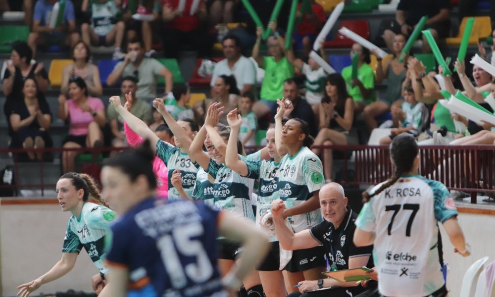 El Atticgo Elche cae ante Bera Bera en el Esperanza Lag y despierta de ...