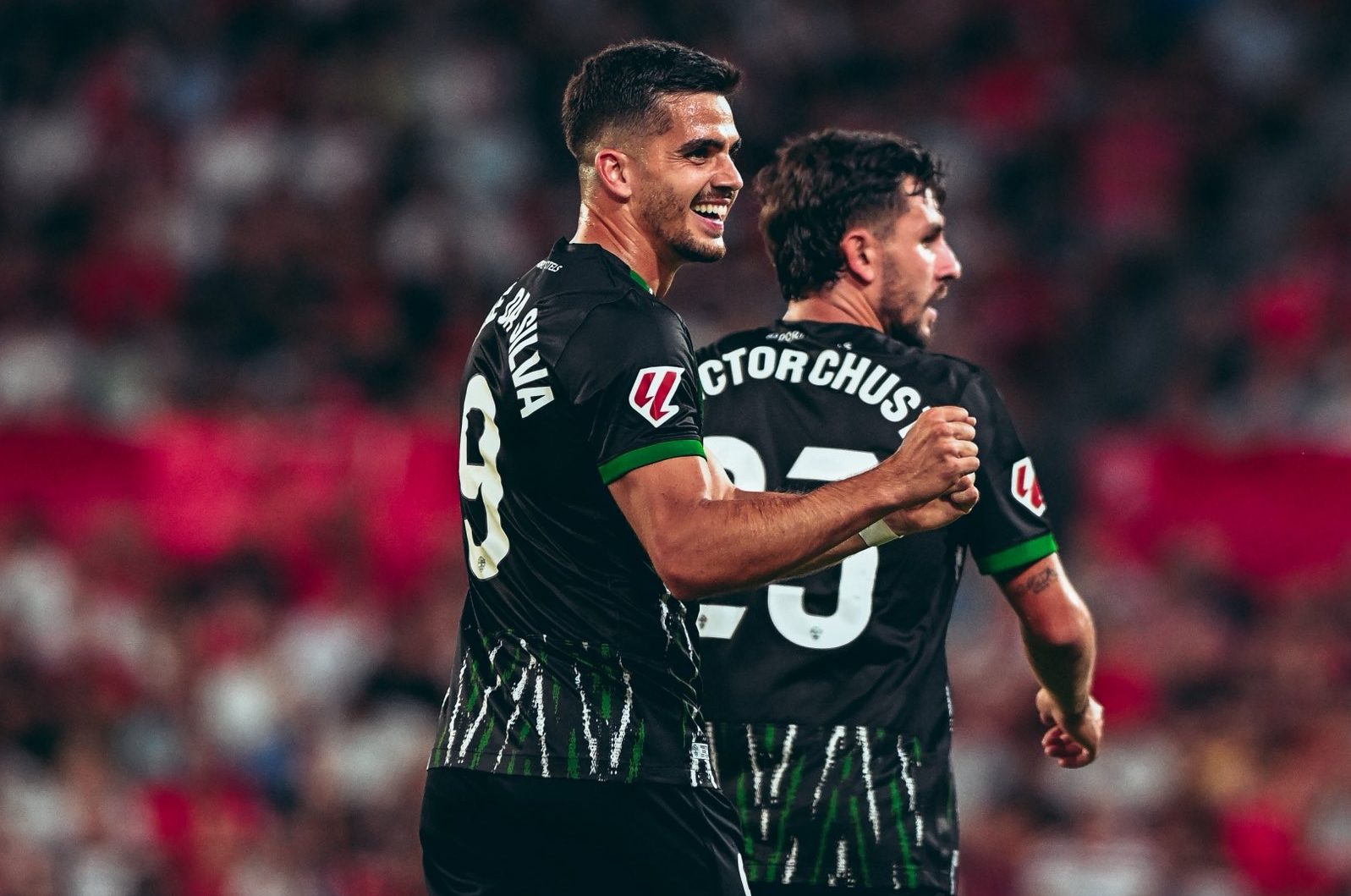 El Elche C.F. se queda con la miel en los labios en Sevilla (2-2) - TeleElx