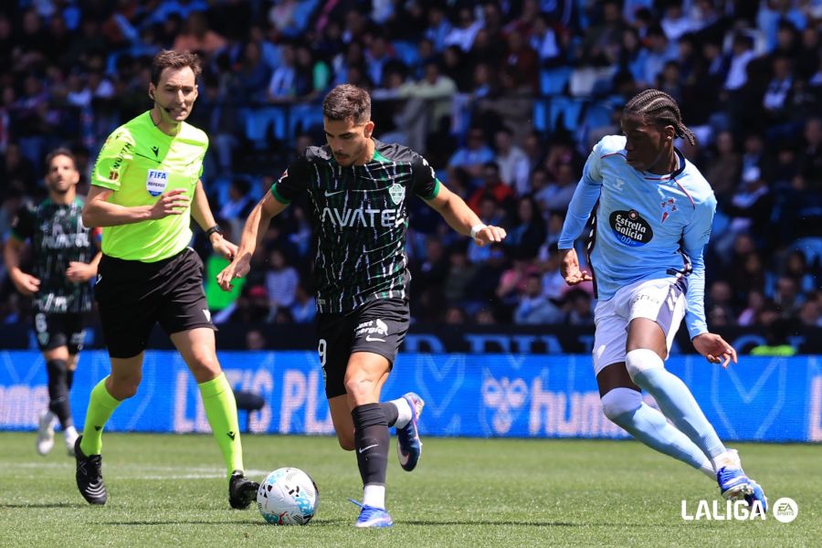El Elche ve reducido su colchón con el descenso hasta los dos puntos a falta de cuatro jornadas