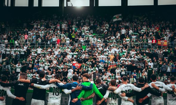 El Elche financia el viaje en bus a Sevilla para jugar ante el Betis