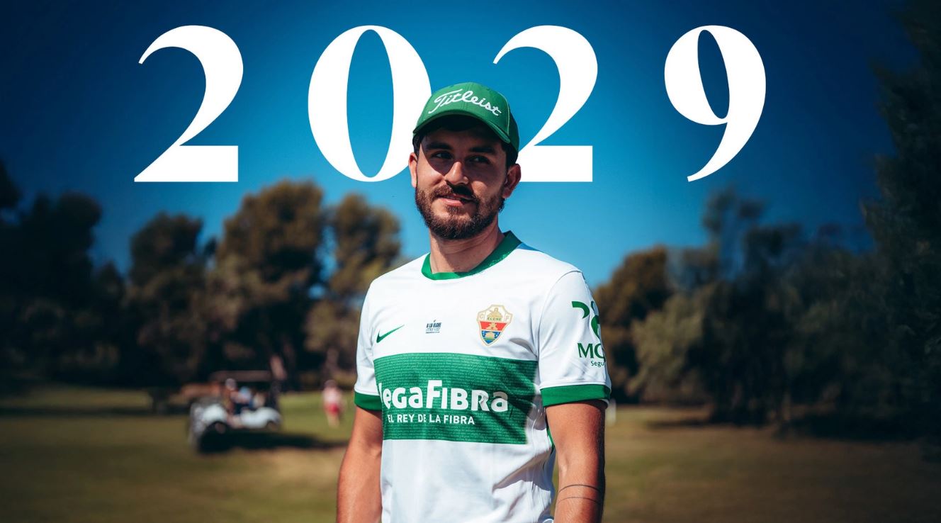 El Elche también apuesta por Chust, que seguirá en el Martínez Valero hasta 2029