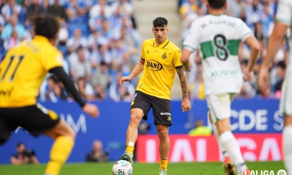El Elche CF pone su punto de mira en el lateral derecho Rubén Sánchez, del RCD Espanyol