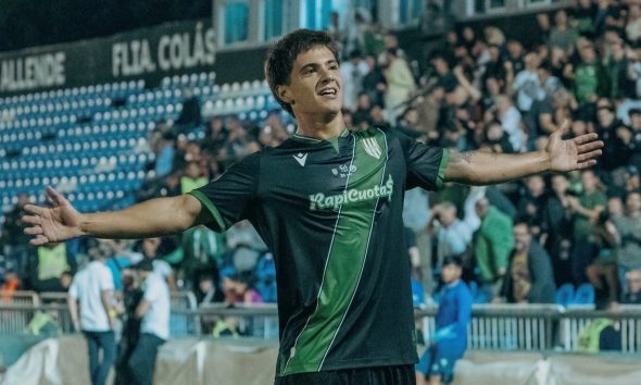 El Elche cierra el fichaje de Tiziano Perrotta