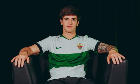 El Elche oficializa el fichaje de Tiziano Perrotta