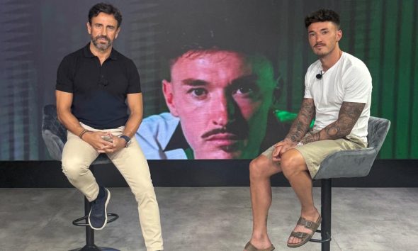 Josan, en TeleElx: “Se me ponen los pelos de punta cuando el Martínez Valero corea mi nombre”