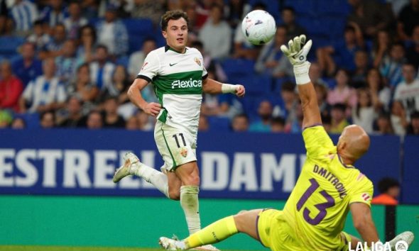 La victoria del Elche ante el Espanyol es historia de la Liga