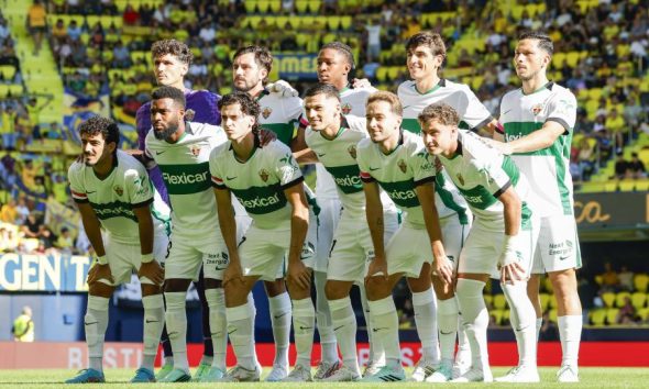 El Elche enlaza tres jornadas sin perder, aunque se mantiene en puestos de descenso