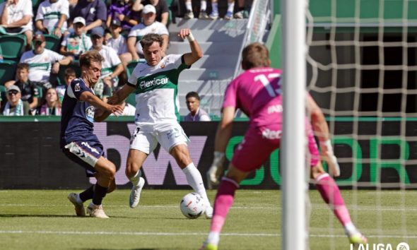 El Elche tratará de salir del descenso el sábado en Villarreal